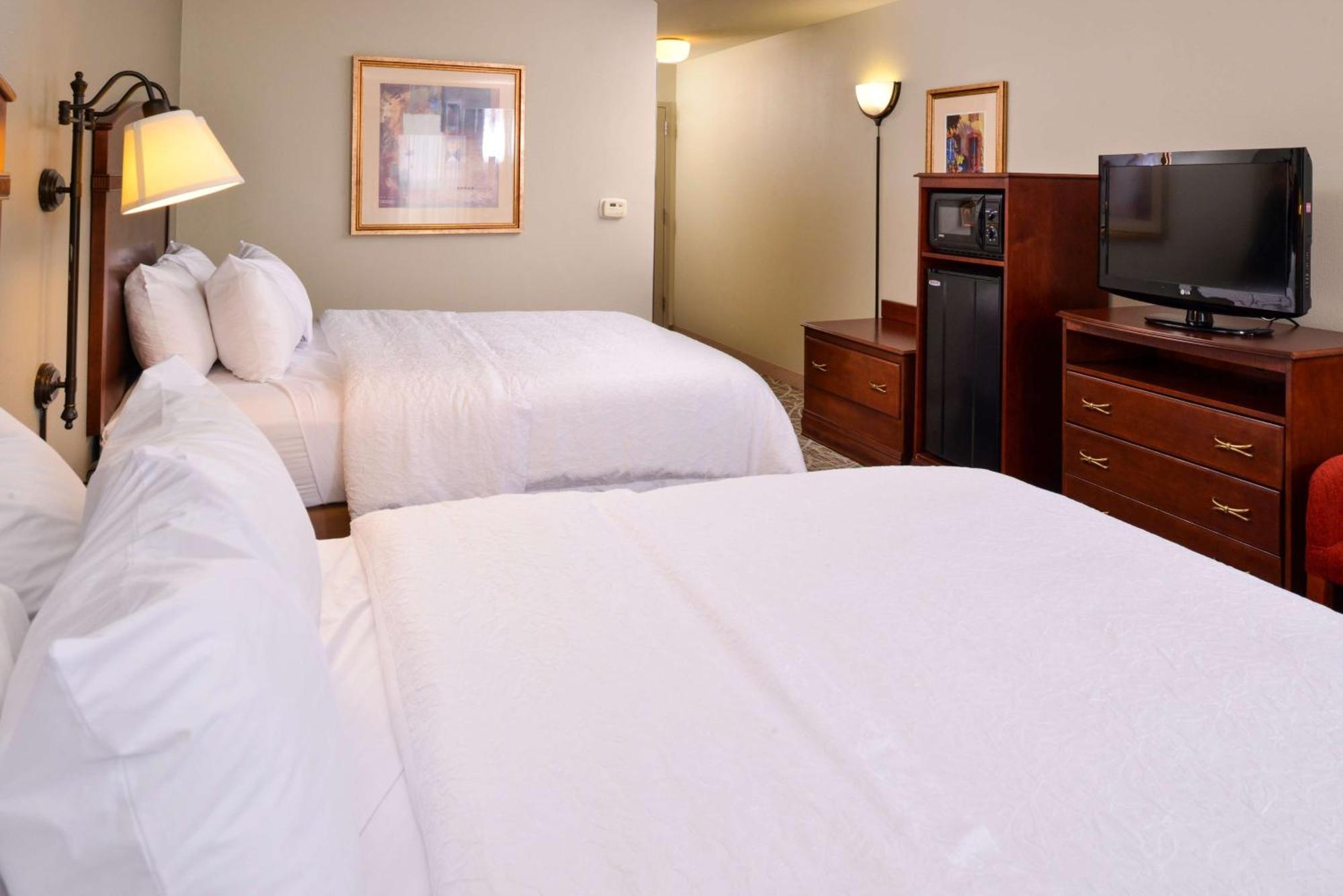 Hampton Inn By Hilton Litchfield Exterior foto