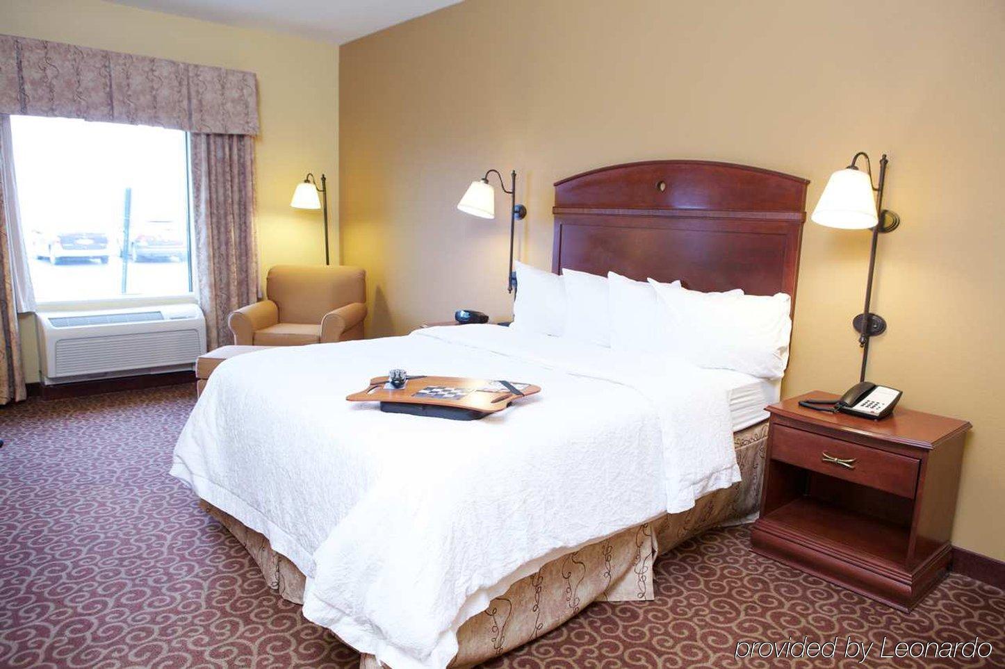 Hampton Inn By Hilton Litchfield Exterior foto